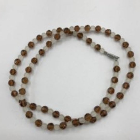 Brown and White Bead Necklace - Picture 4 of 5